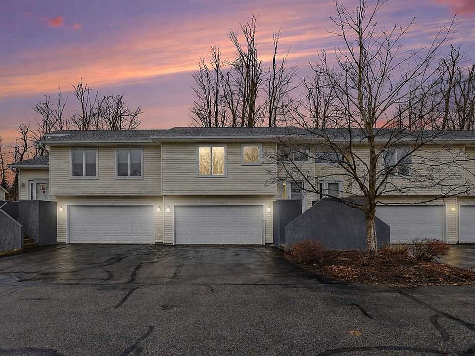 1st image of 1036 Woods Ct