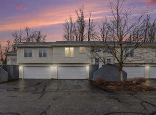1036 Woods Ct, Petoskey, MI 49770