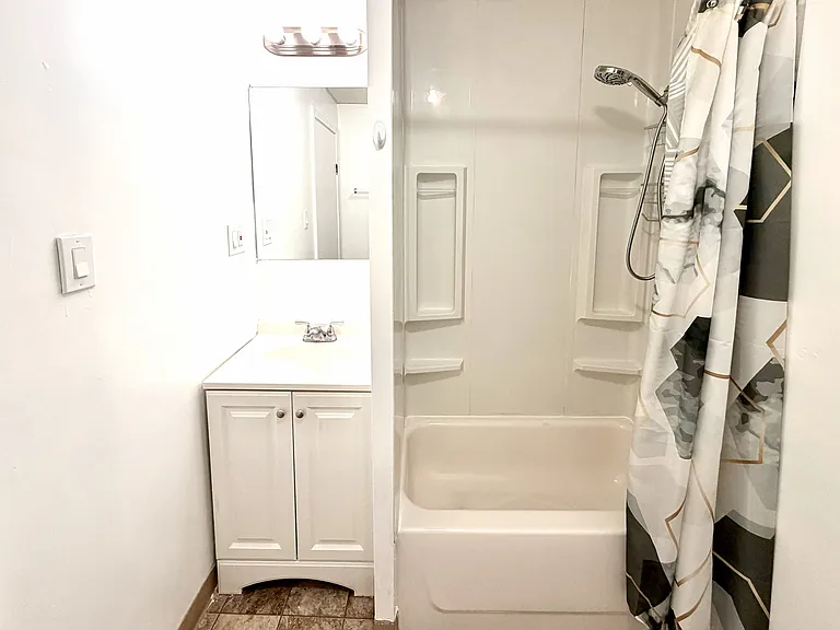 42 Everett St #3 — Photo 7