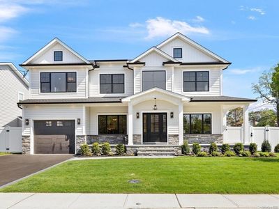 1665 William Street, North Merrick, NY, 11566