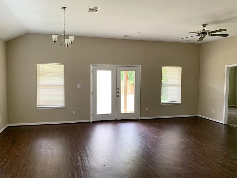 21518 Little Wolf Dr — Photo 8