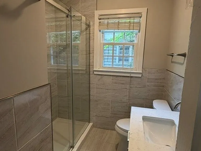 516 Grandin Rd #2 — Photo 5