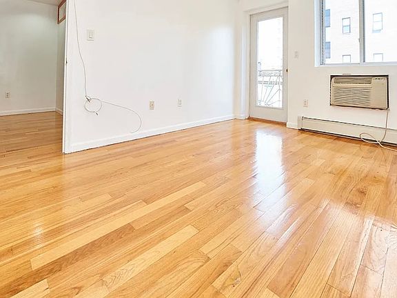 4th image of 18 Eldridge St #B5
