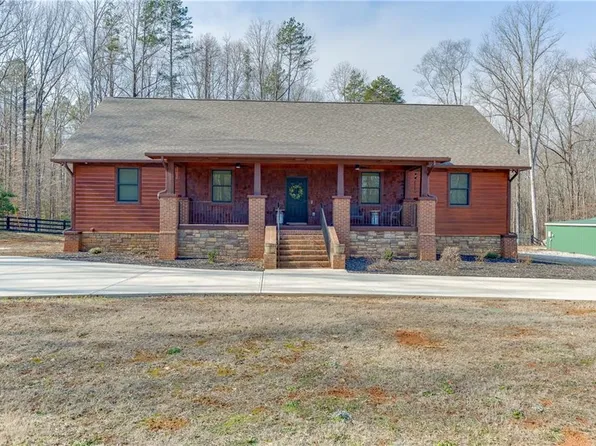 384 Beaver Creek Dr, Commerce, GA 30530