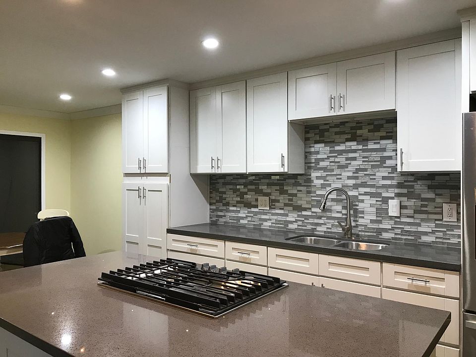 1st image of 887 Miller Ct
