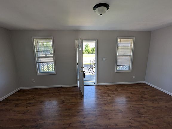 2nd image of 9861 Diamond Dr