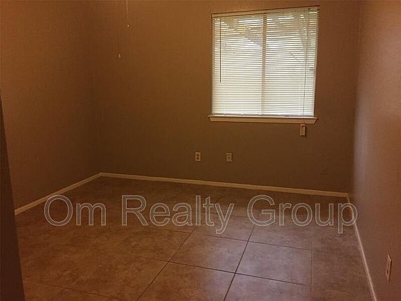 5th image of 17318 Edgehaven Dr