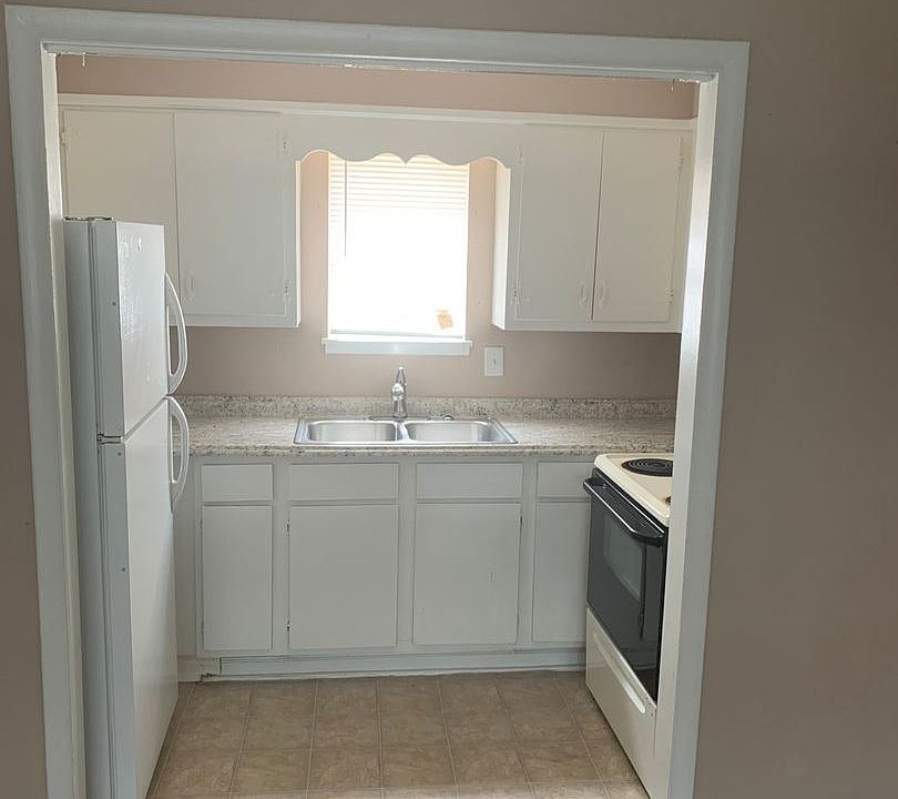 1st image of 500 Highway 31 S APT 8
