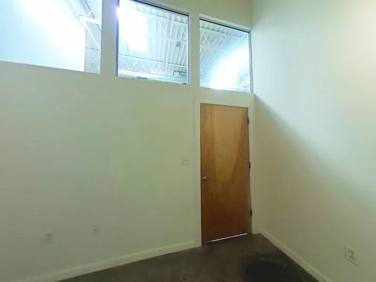 1011 W Marshall St #137 — Photo 6