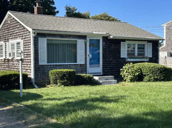 44 Trotters Lane, West Dennis, MA 02670