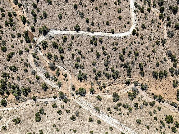5th image of Overlook Dr