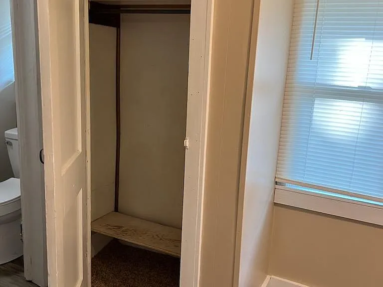 203 Mountain St NE — Photo 3