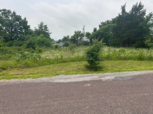 000 Cherry Street, Monett, MO 65708