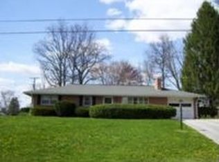 1899 Crocus Ln, York, PA 17408