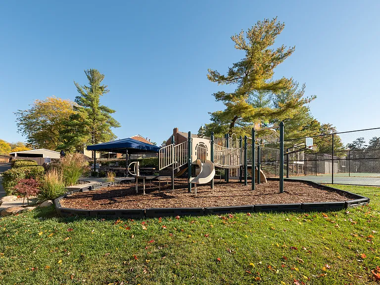 Indian Creek Apartments and Townhomes — Photo 52