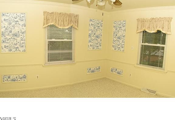 4th image of 2506 Bent Oaks Dr