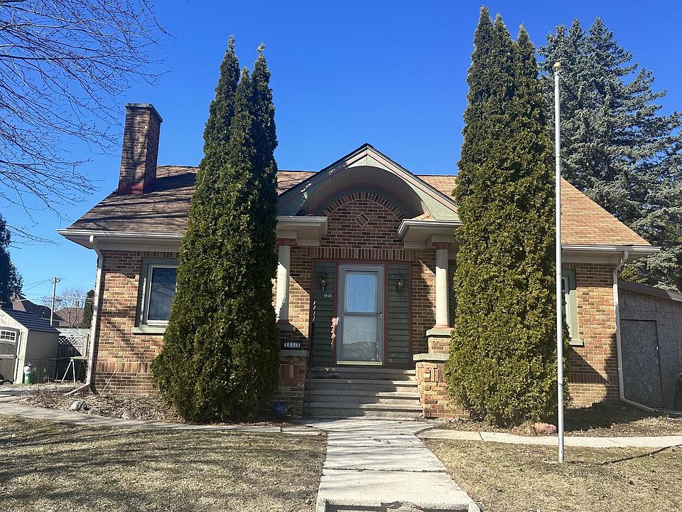 1st image of 131 North Lincoln STREET
