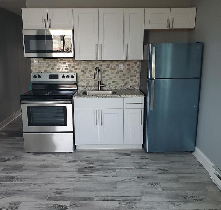 1st image of 3-3515 N 18th St Unit 3