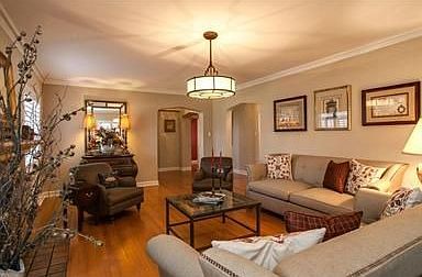 4th image of 6300 E Montview Blvd
