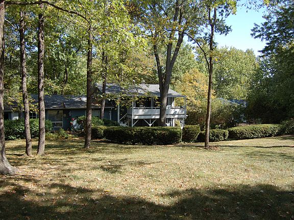 3rd image of 312 Quinnmoor Dr