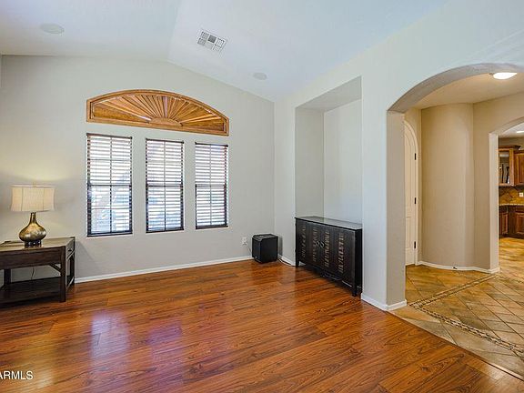 5th image of 2415 W Dusty Wren Dr