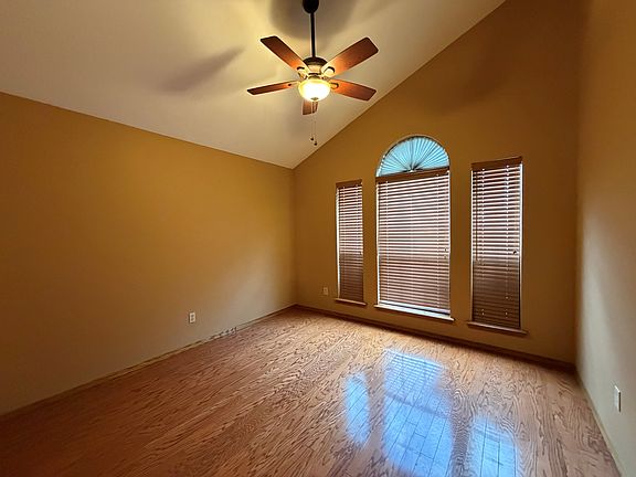 4th image of 6711 Diamond Ct