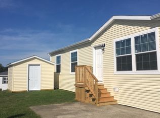 1547 Augusta Dr, Hartland, MI 48353