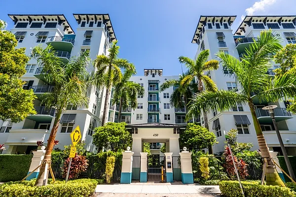Aviah Flagler Village — Photo 7