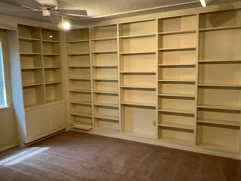 4008 Alava Dr — Photo 13