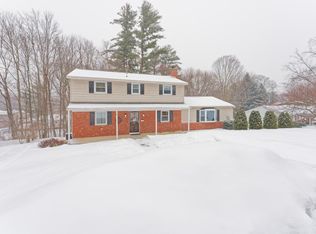 14 Village Vw, Ballston Lake, NY 12019