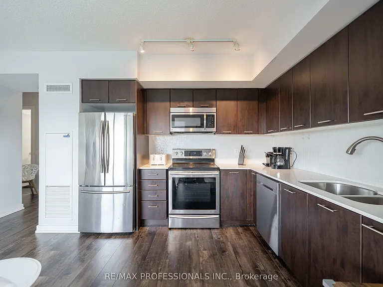 2220 Lake Shore Blvd W #909 — Photo 11