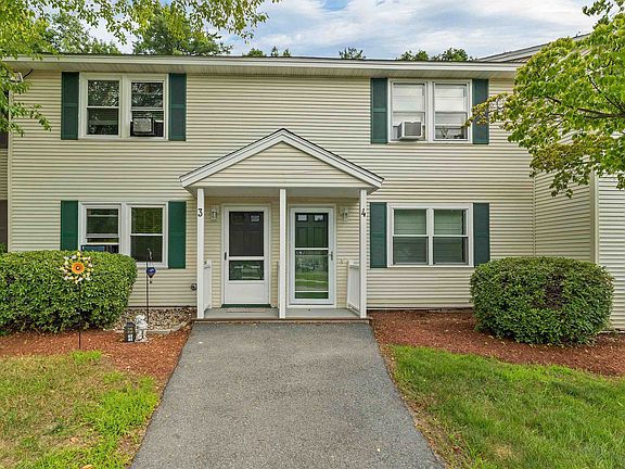 2nd image of 1035 S. Mammoth Road #3