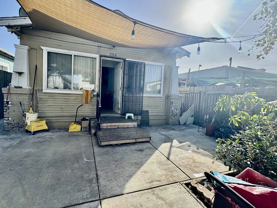 1st image of 3769 Marlborough Ave