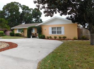 92 Arnoni Dr, Dunedin, FL 34698