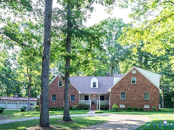 5th image of 1901 Swamp Fox Rd