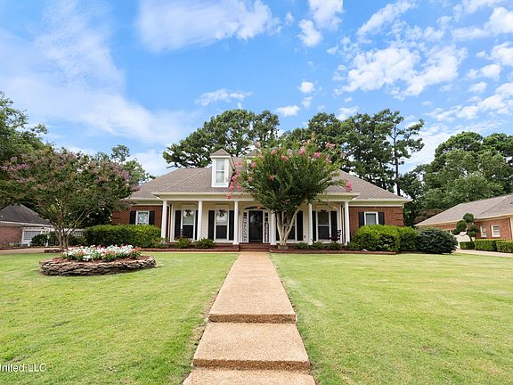 4th image of 8173 Longwood Dr