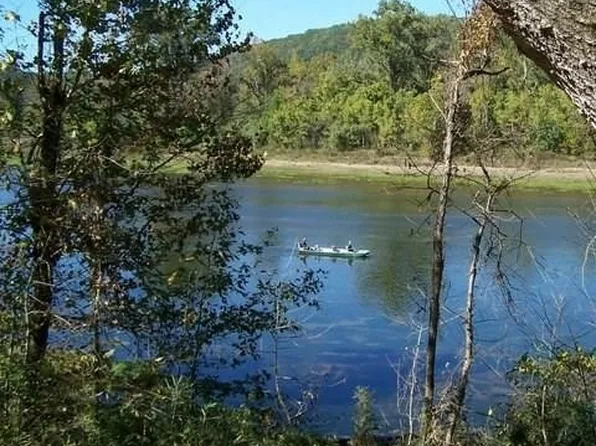 69 Cane Island Rd, Flippin, AR 72634