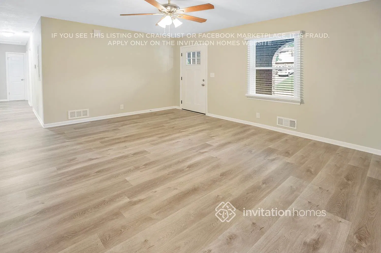 649 El Prado Ct Stone Mountain, GA 30083 — Photo 2