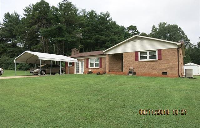 1st image of 1888 Moss Dr