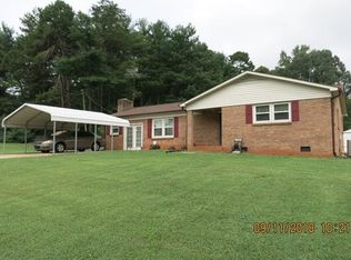 1888 Moss Dr, Newton, NC 28658