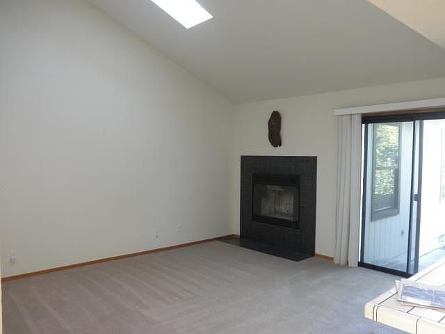 2nd image of 1325 Winchester Ave