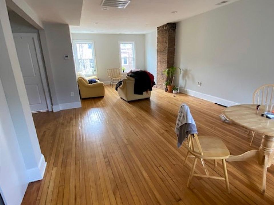 2nd image of 174 Princeton St #2R