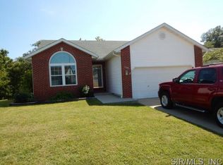 2146 Streamview Ct, O'Fallon, IL 62269