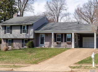 8528 Betterton Ct, Vienna, VA 22182