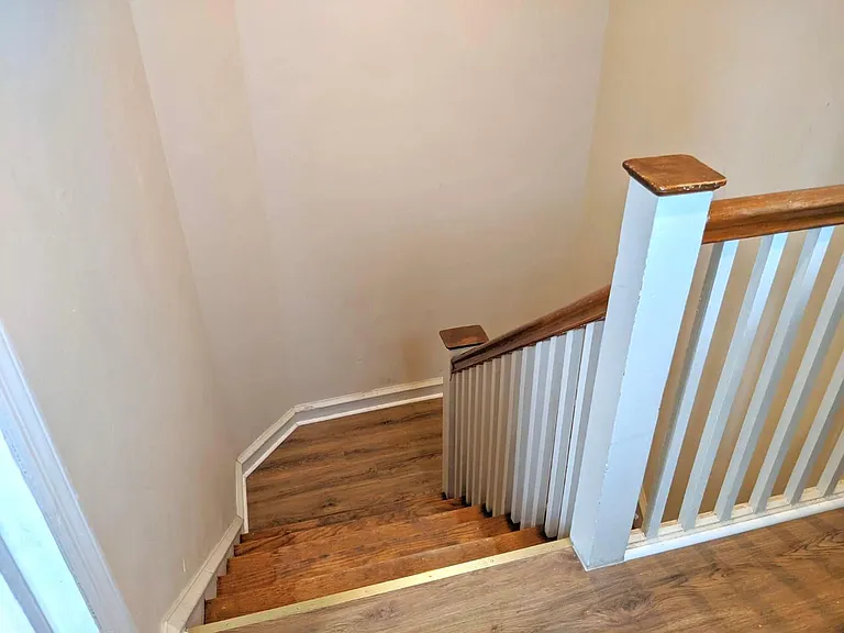 601 Glenview St #2 — Photo 10