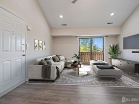 607 Ravens Crest Dr, Plainsboro, NJ