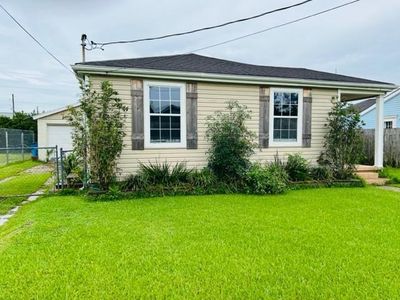 61 E Claiborne Sq, Chalmette, LA, 70043