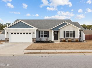 230 Legacy Ln, Newport, NC 28570