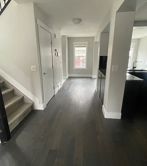 977 Valour Way NW #1A — Photo 4