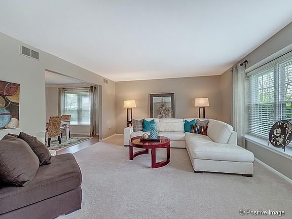 5th image of 2340 Richmond Dr